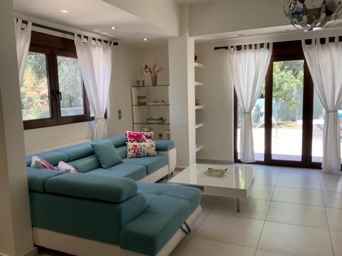 Pura Vida Villa Rodakino Eksteriør billede